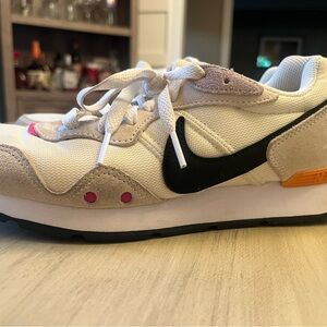 Nike Women Cream and Black Sneakers with Pink and Orange Accents